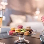 Nh Collection Ponthieu Champs-elysees 4* Paris
