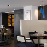 Nh Collection Ponthieu Champs-elysees Hotell 4*