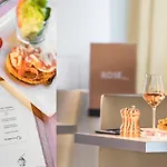 Nh Collection Ponthieu Champs-elysees Hotell Paris