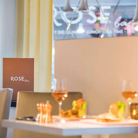 Beauchamps Hotel 4*