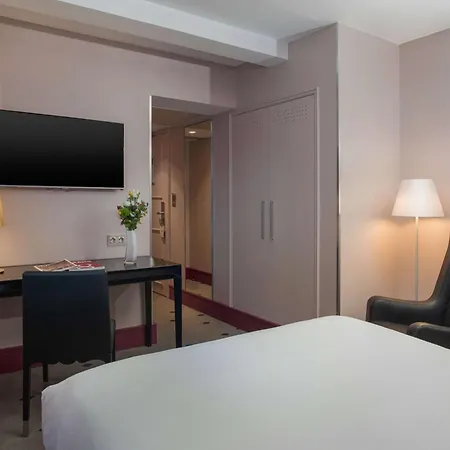 Beauchamps Hotel