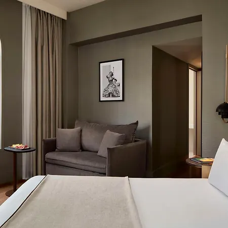 Nh Champs-elysees Hotel