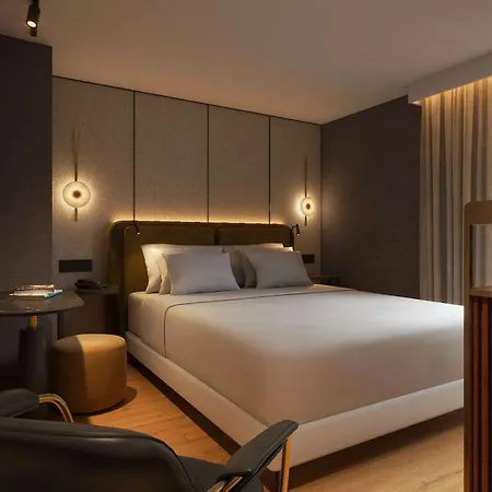 Beauchamps 4* Paris