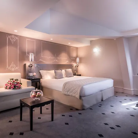 Hotel Nh Collection Ponthieu Champs-elysees 4*