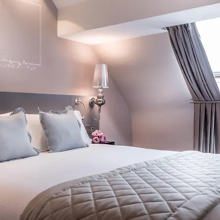 Nh Collection Ponthieu Champs-élysées