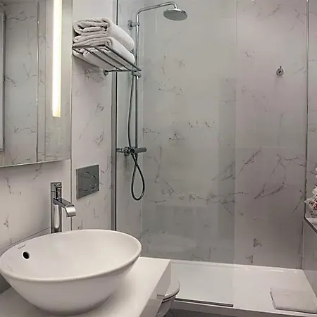 Nh Collection Ponthieu Champs-elysees 4*