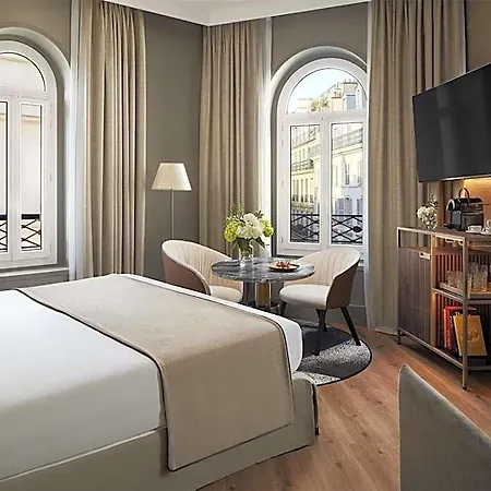 Nh Collection Ponthieu Champs-élysées Hotel 4*