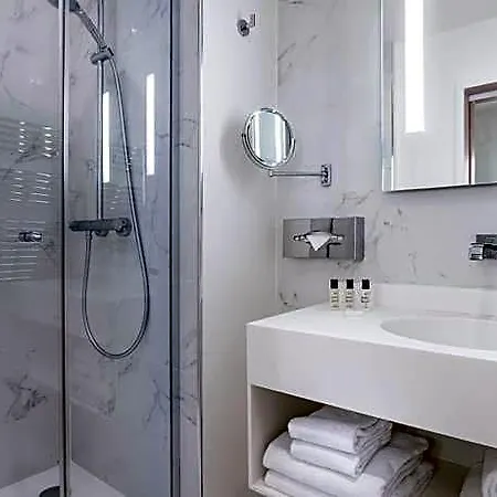 Hotel Nh Collection Ponthieu Champs-elysees Paryż