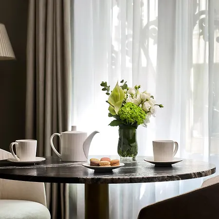 Nh Collection Ponthieu Champs-elysees Hotel 4*