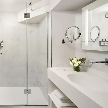 Nh Collection Ponthieu Champs-elysees Hotel 4*
