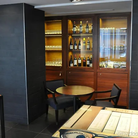 Nh Collection Ponthieu Champs-élysées 4* París