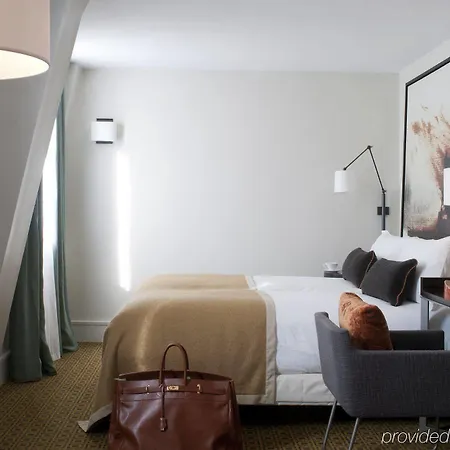 Nh Collection Ponthieu Champs-elysees Otel