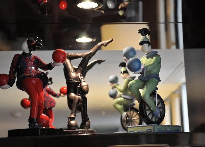 Nh Collection Ponthieu Champs-elysees Otel Paris