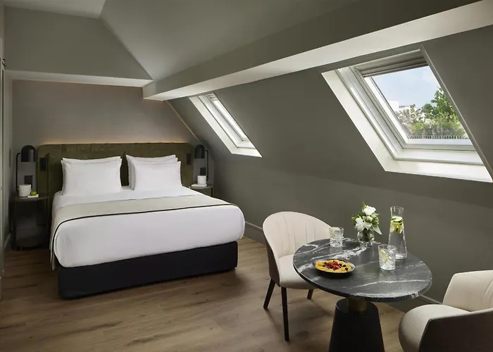 Nh Collection Ponthieu Champs-elysees 4*