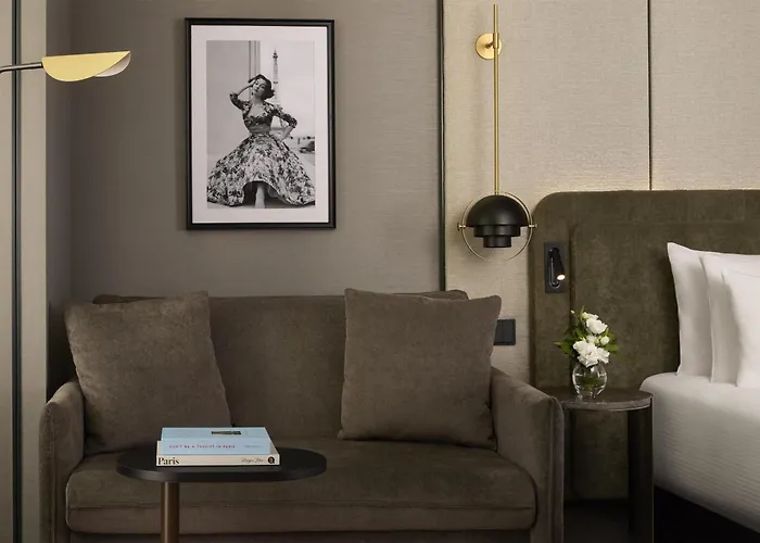 Nh Collection Ponthieu Champs-elysees Paris