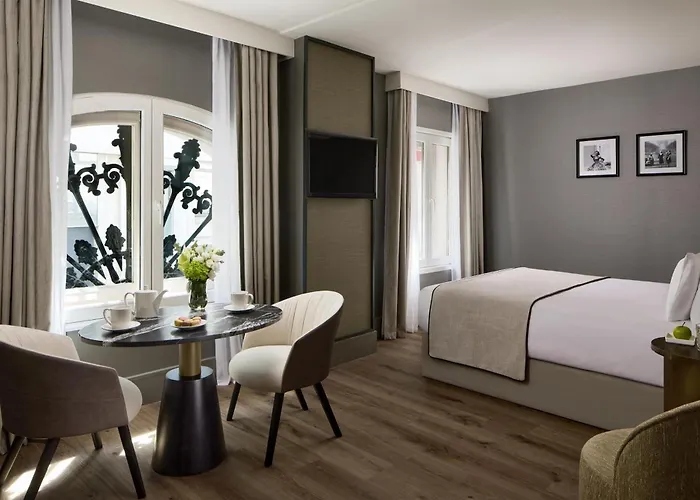 Nh Collection Ponthieu Champs-elysees 4*