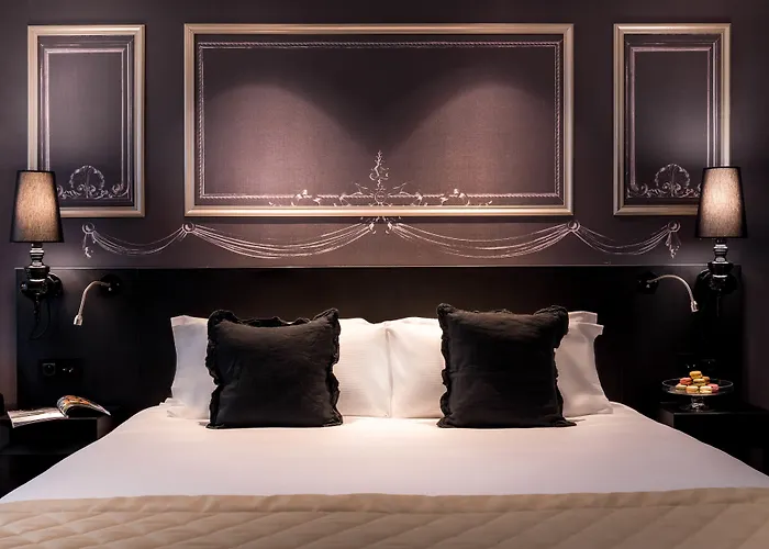 Otel Nh Collection Ponthieu Champs-elysees 4*