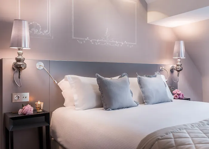 Nh Collection Ponthieu Champs-elysees Otel 4*