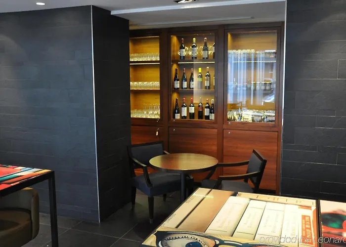 Nh Collection Ponthieu Champs-elysees 4* Paris