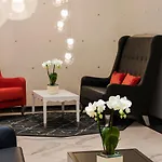 Nh Collection Ponthieu Champs-elysees 4* Paryż